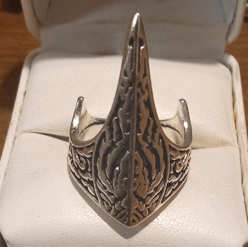 New Sterling Silver Gothic Ring